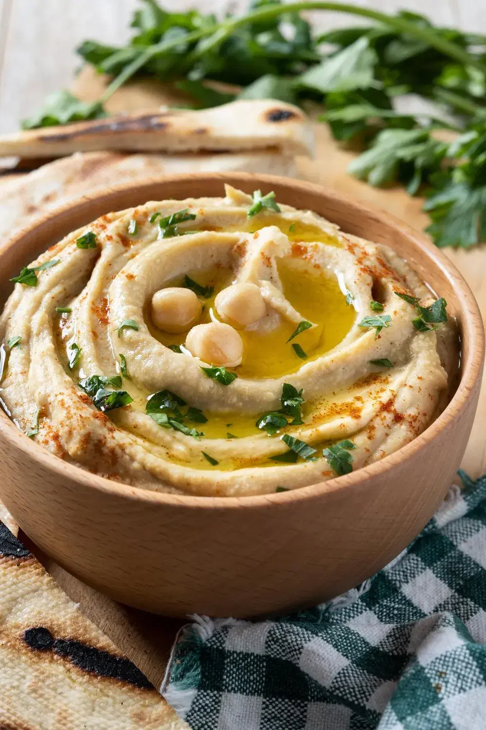 Hummus https://4kym48m6w0dj35od.public.blob.vercel-storage.com/dishes/internal/hummus-1760127960408.webp