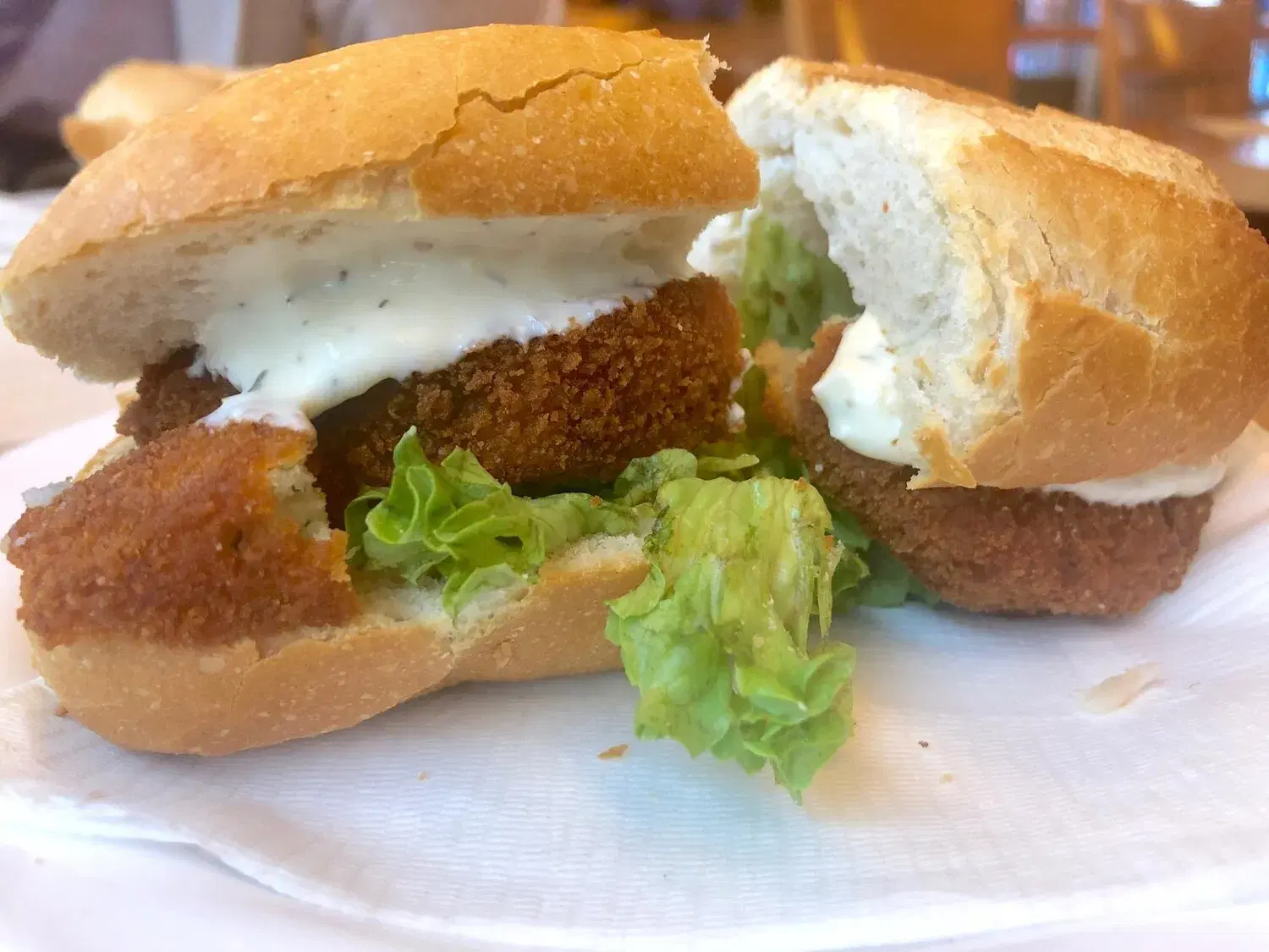 Broodje Kroket Broodje Kroket https://4kym48m6w0dj35od.public.blob.vercel-storage.com/dishes/internal/broodje-kroket-1759361090006.webp